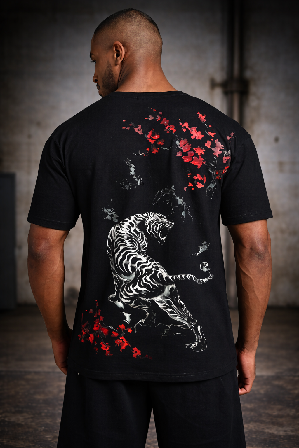 Tiger Graphic Back Print T-Shirt – Black Streetwear