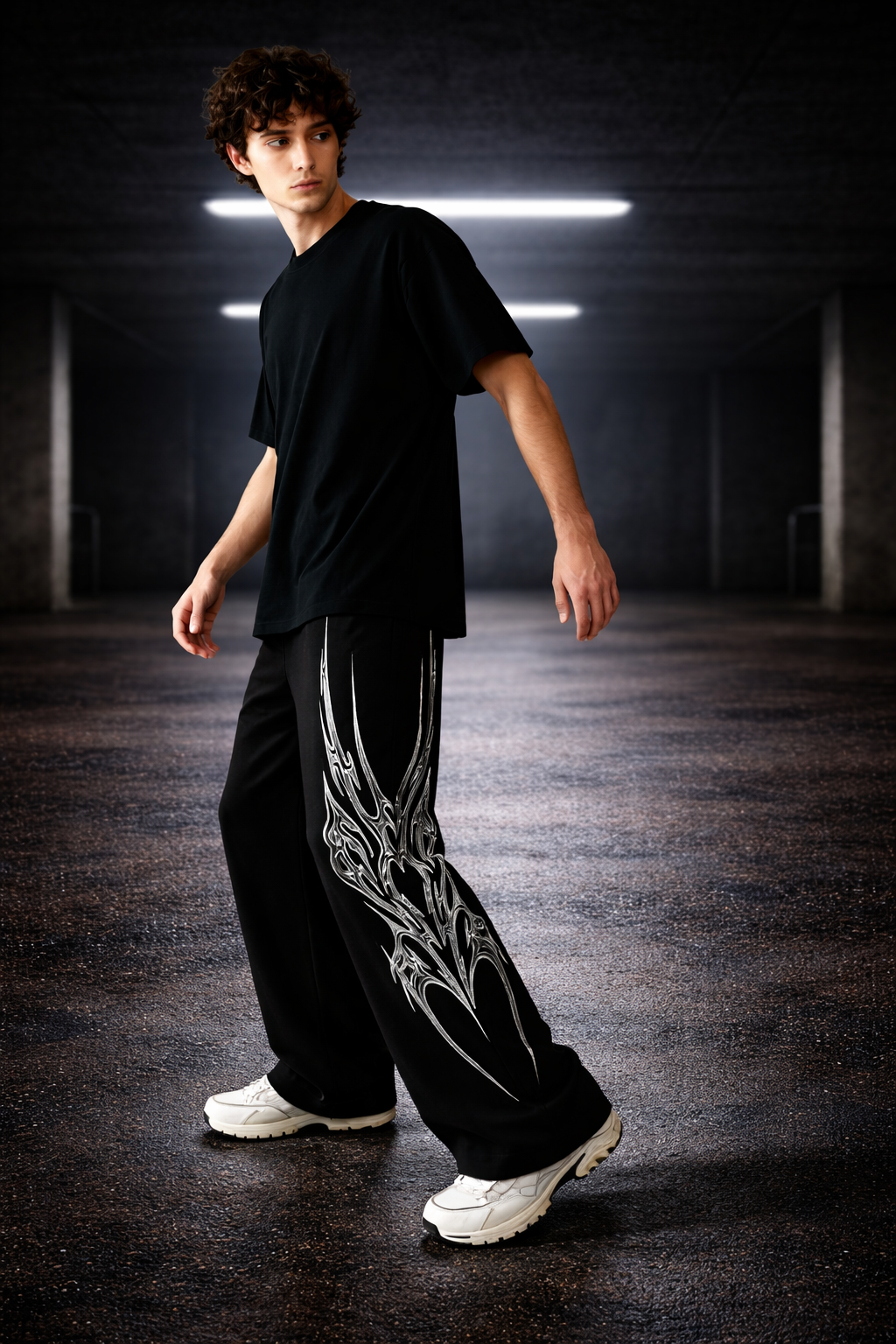 Silver Tribal Graphic Sweatpants – Black Streetwear